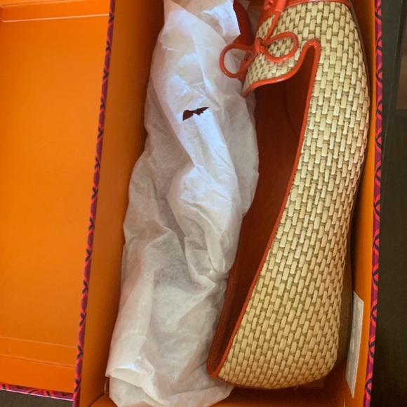 Tory Burch Catherine Loafers with raffia smoking patent toe - Picture 2 of 3